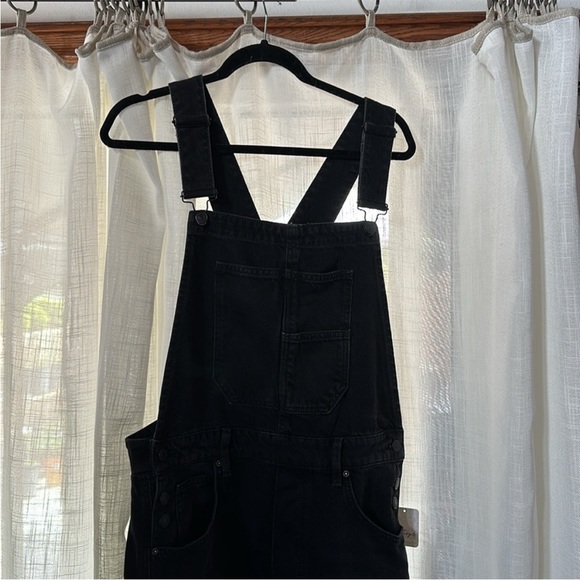 Free People Black Denim Good Luck Barrel Overalls Sz. L - Picture 2 of 6